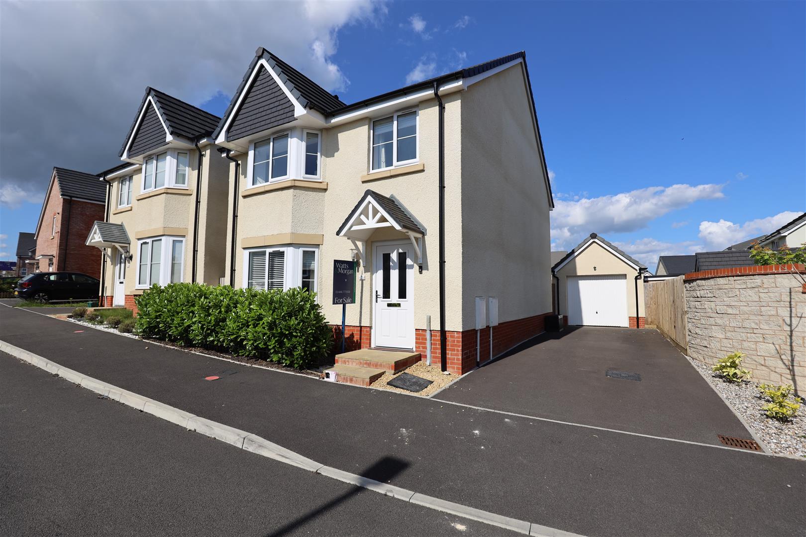 Fitzhamon Road, Clare Gardens, Cowbridge, CF71 7FW